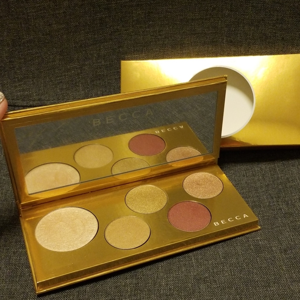 BECCA Pop goes the glow palette